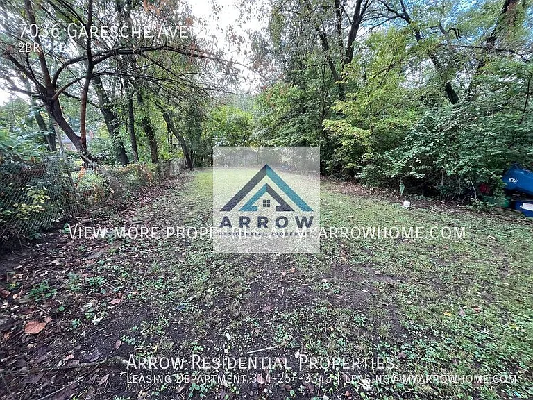 7036 Garesche Ave — Photo 13