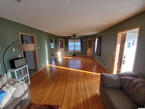 3rd image of 406 11th St N