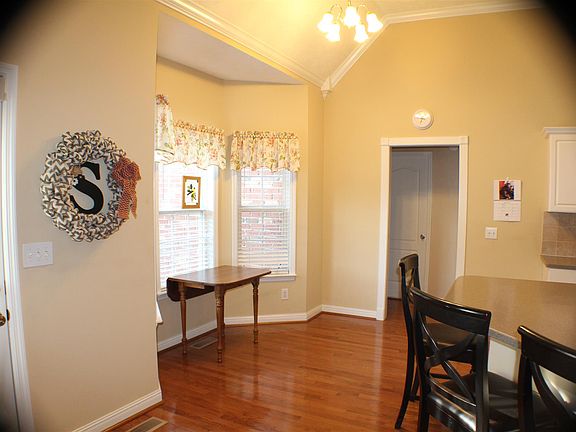 5th image of 803 Balleycastle Dr
