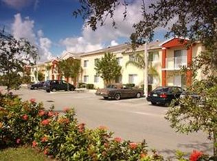 3800 NW 183rd St APT 203, Miami Gardens, FL 33055