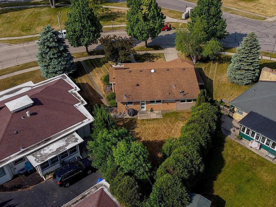7803 3rd AVENUE, Kenosha, WI 53143 MLS 1839588 Zillow