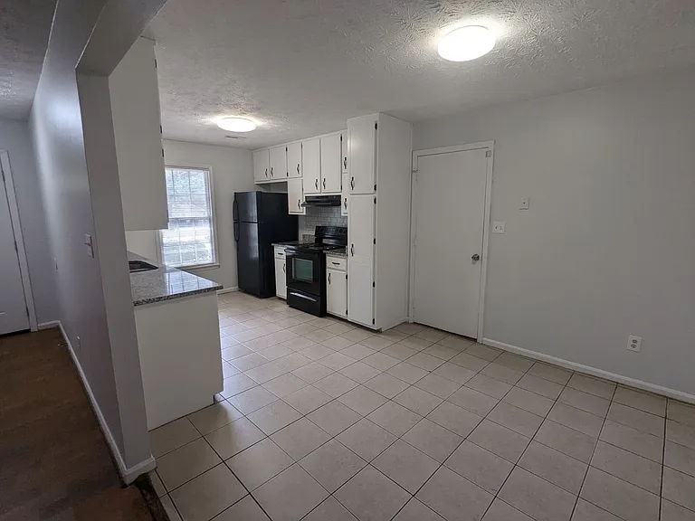 2316 Hammond Ct — Photo 7