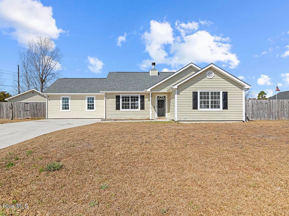 1st image of 316 Josie Court