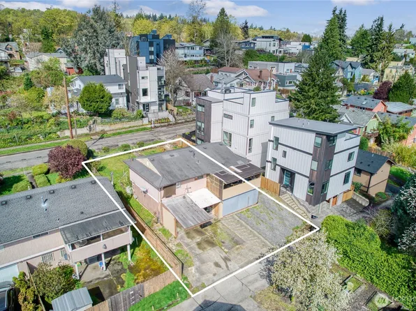 4560 34th Avenue S, Seattle, WA 98118