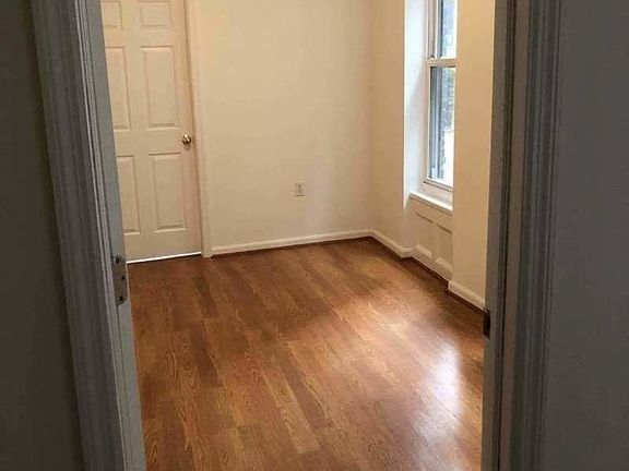 5th image of 337 E 49th St #14B