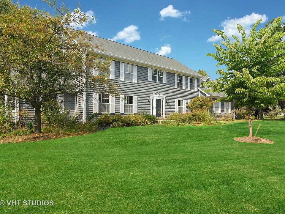 1st image of 3 Thornfield Ln