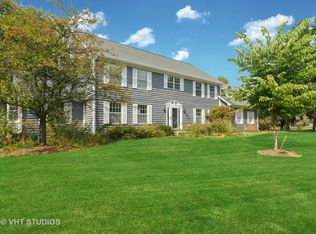 3 Thornfield Ln, Hawthorn Woods, IL 60047