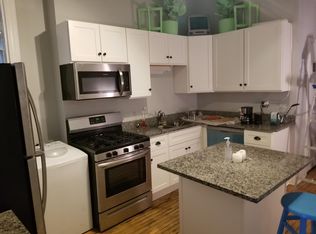 2051 W Division St APT 2F, Chicago, IL 60622