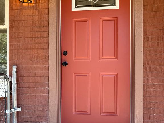 2nd image of 446 S Linden St