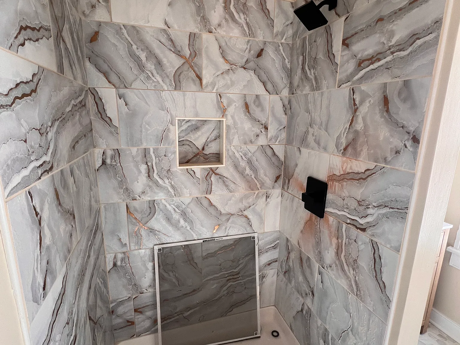 1005 W High St — Photo 3