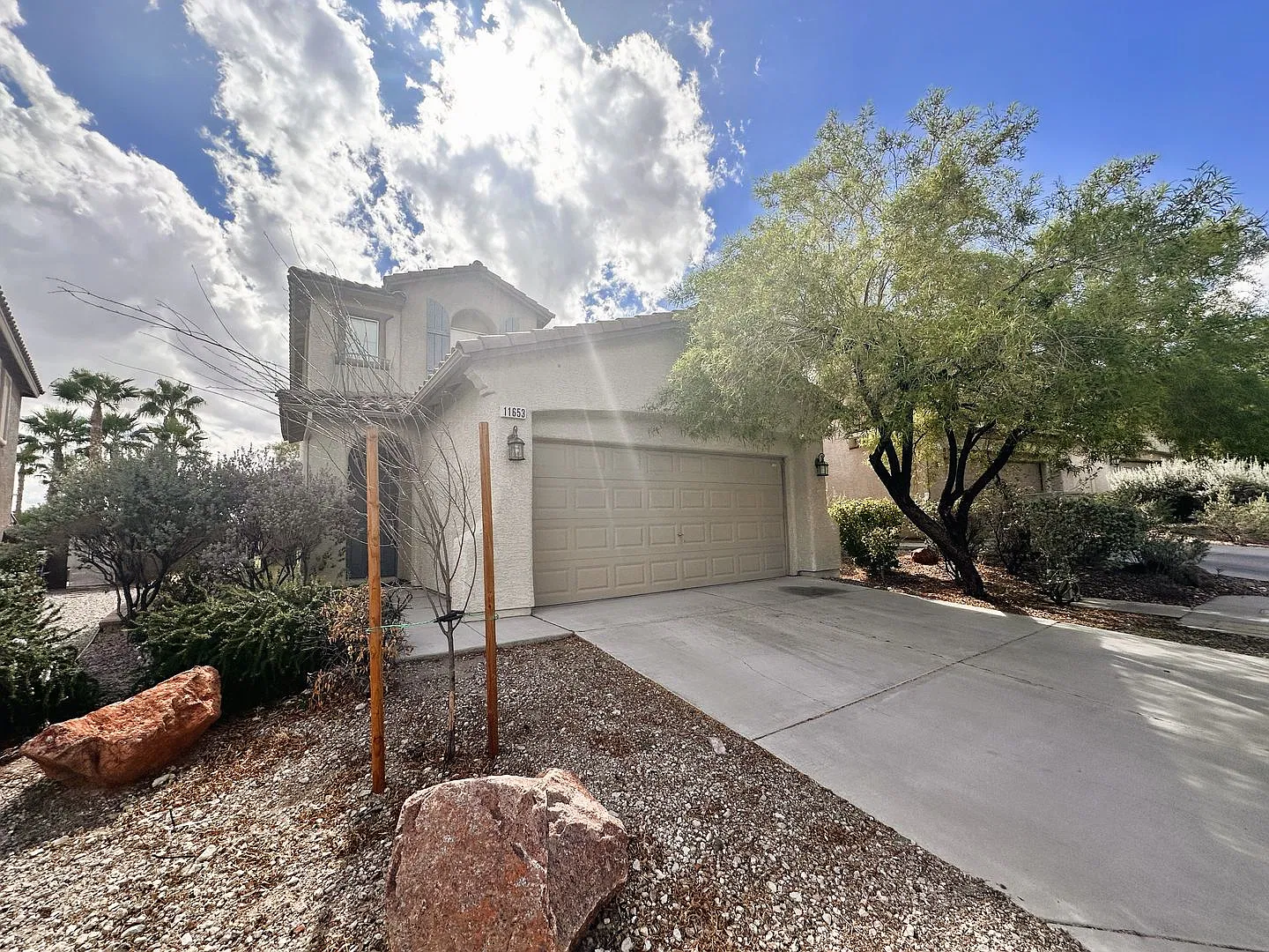 Renovated 3 bedroom Summerlin home with the Master Bed & Bath located downstairs! — Photo 1