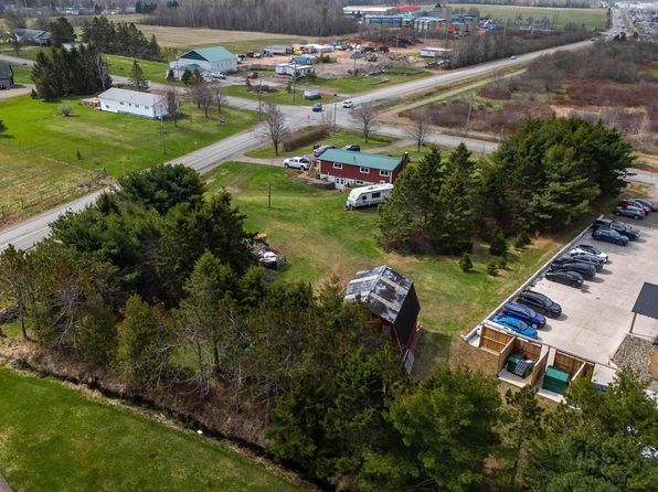 319 Willow St E, Cumberland, NS B4H 3Y3