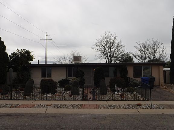 2nd image of 7834 E Poinciana Dr