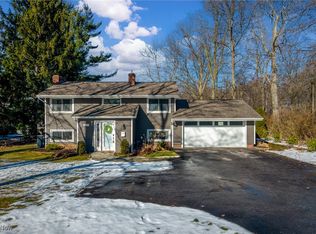 5923 Ridgebury Blvd, Cleveland, OH 44143