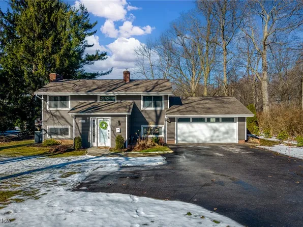 5923 Ridgebury Blvd, Cleveland, OH 44143