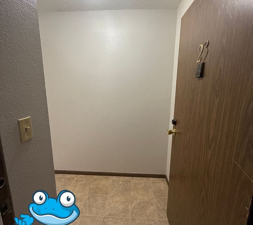 1st image of 611 11th St NE APT 23