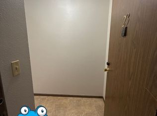 611 11th St NE APT 23, Jamestown, ND 58401
