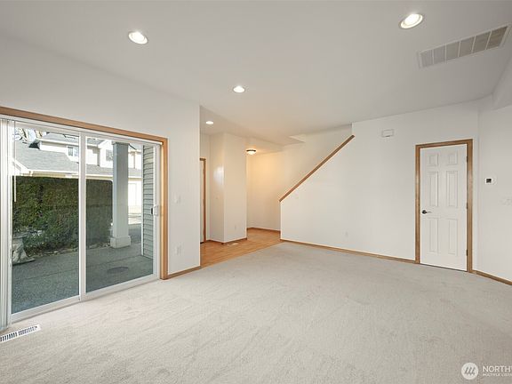 5th image of 18953 108th Lane SE