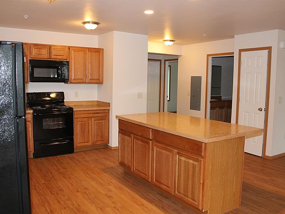 3rd image of 1410 Worden Ave APT 107