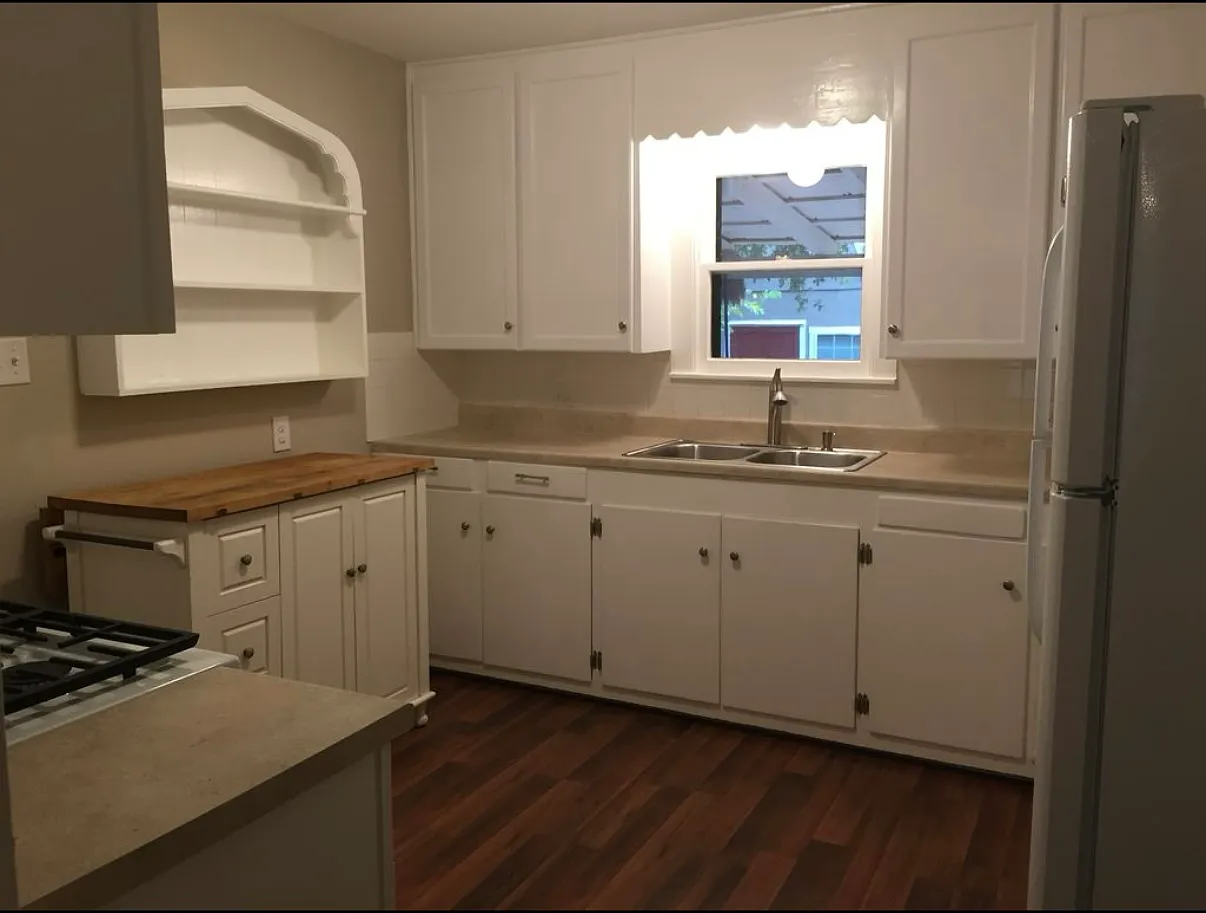 602 Olive St — Photo 3