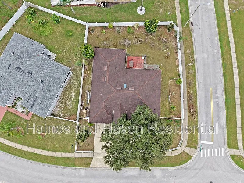 3 bed, 2.0 bath, 2236 sqft, $1,850 — Photo 3