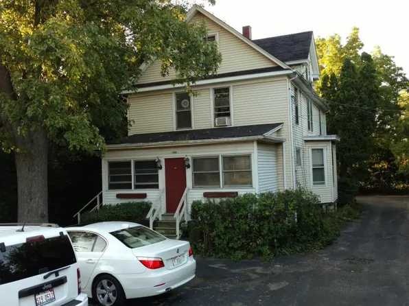 1320 W Main St, Saint Charles, IL 60174