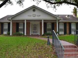 608 Bohlmann Ave, Schulenburg, TX 78956