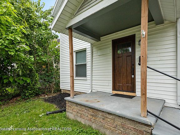 5th image of 1133 W Ionia St