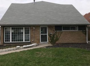 17108 Oakwood Ave, Lansing, IL