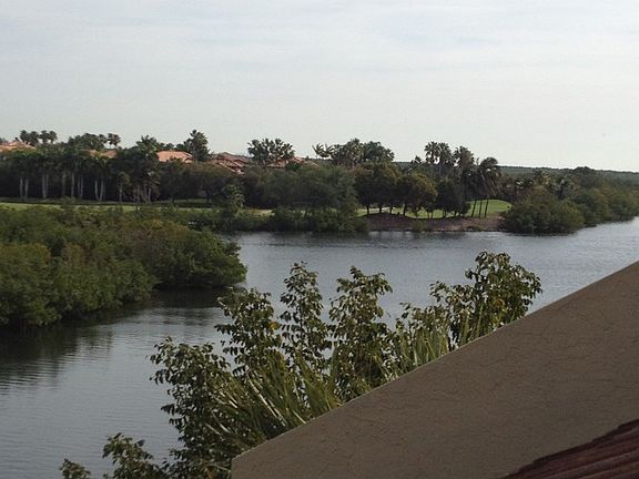 3rd image of 6140 Paradise Point Dr