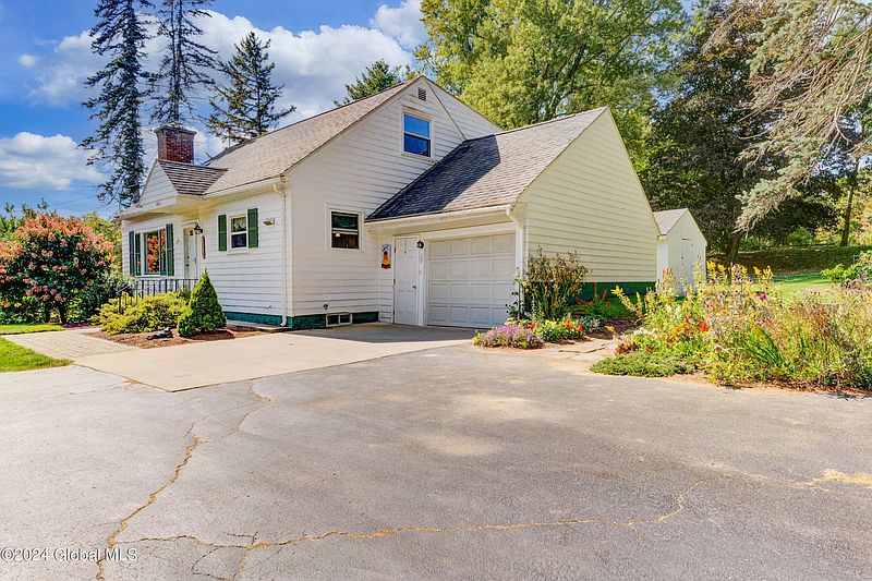 4th image of 323 Dunnsville Road