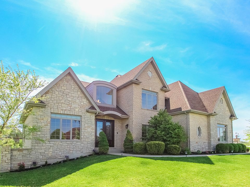 1st image of 15663 Jeanne Ln
