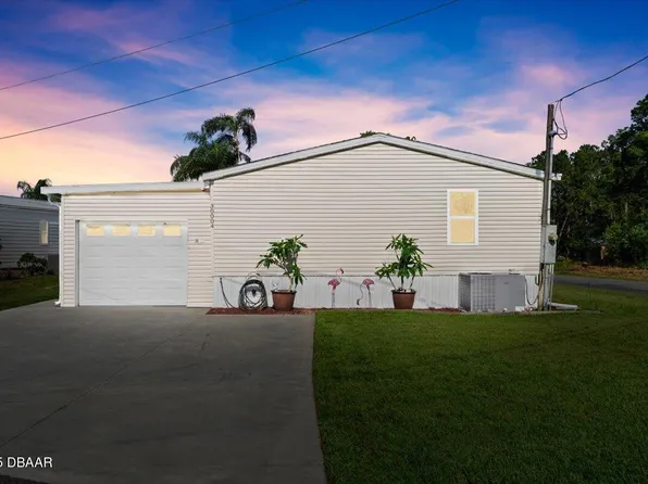 30004 Wausaukee Dr, Tavares, FL 32778