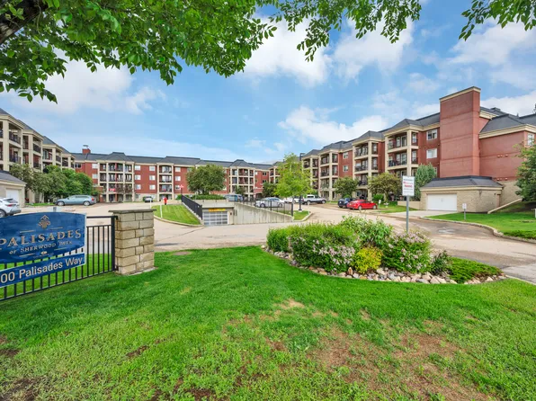 300 Palisades Way #221, Strathcona County, AB T8H 2T9