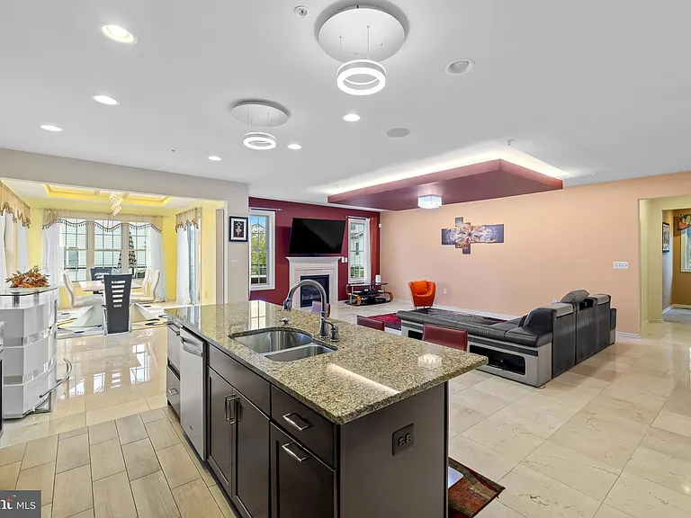 1116 Autumn Brook Ave — Photo 12