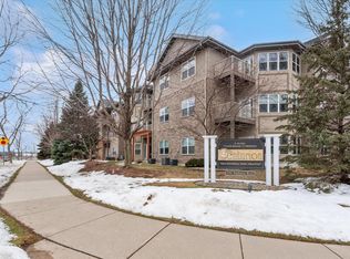 6701 Fairhaven Rd APT 301, Madison, WI 53719