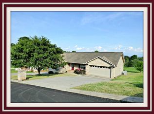 414 Troy Cate Rd, Kodak, TN 37764