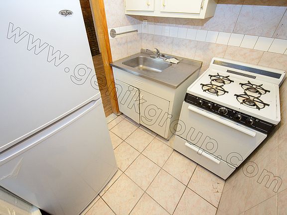 5th image of 166 Avenue B #1