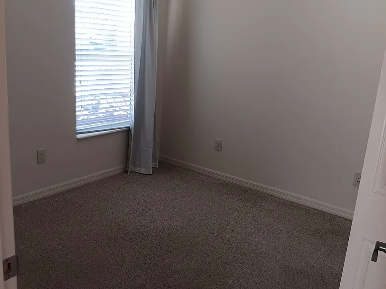 2465 Dooley St — Photo 13