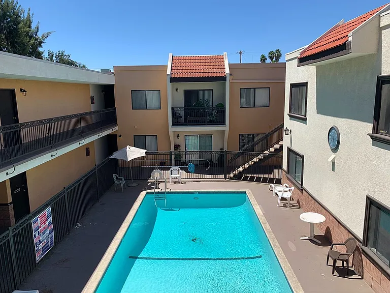 7235 Baird Avenue — Photo 16
