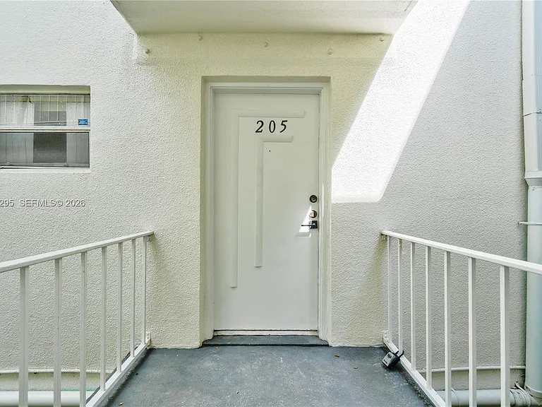 4205 N University Dr #205 — Photo 2