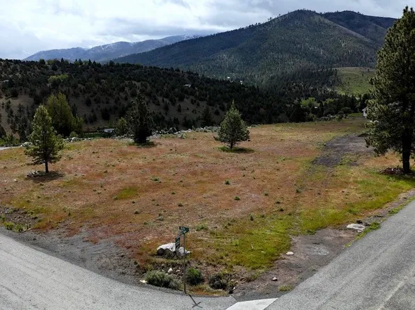 217 Elkview Dr, Canyon City, OR 97820