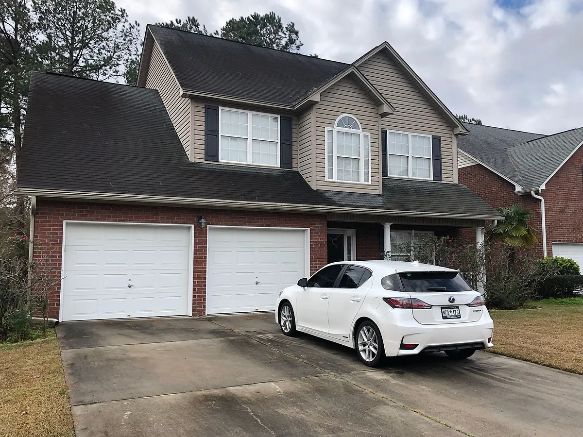 Building Photo - 8727 Evangeline Dr