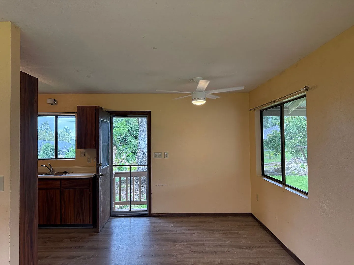 Conveniently Located 3BR/2BA Home in Hilo — Photo 3