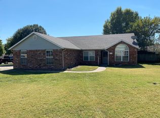 1306 SE 21st St, Bentonville, AR 72712