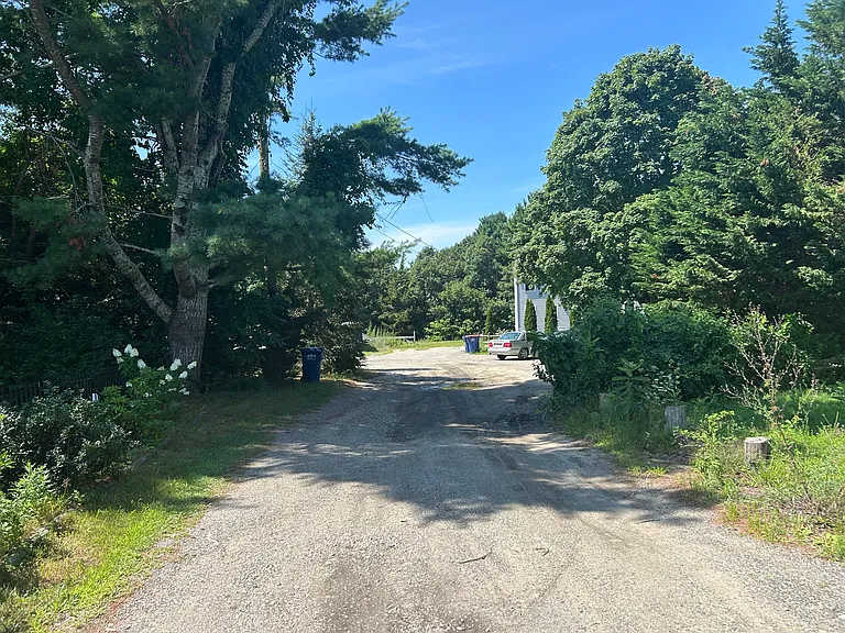 5 Fannies Ln — Photo 5