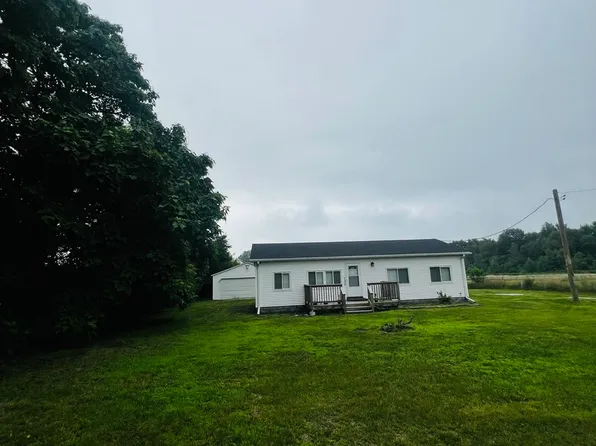17611 E 4750s Rd, Pembroke Township, IL 60958