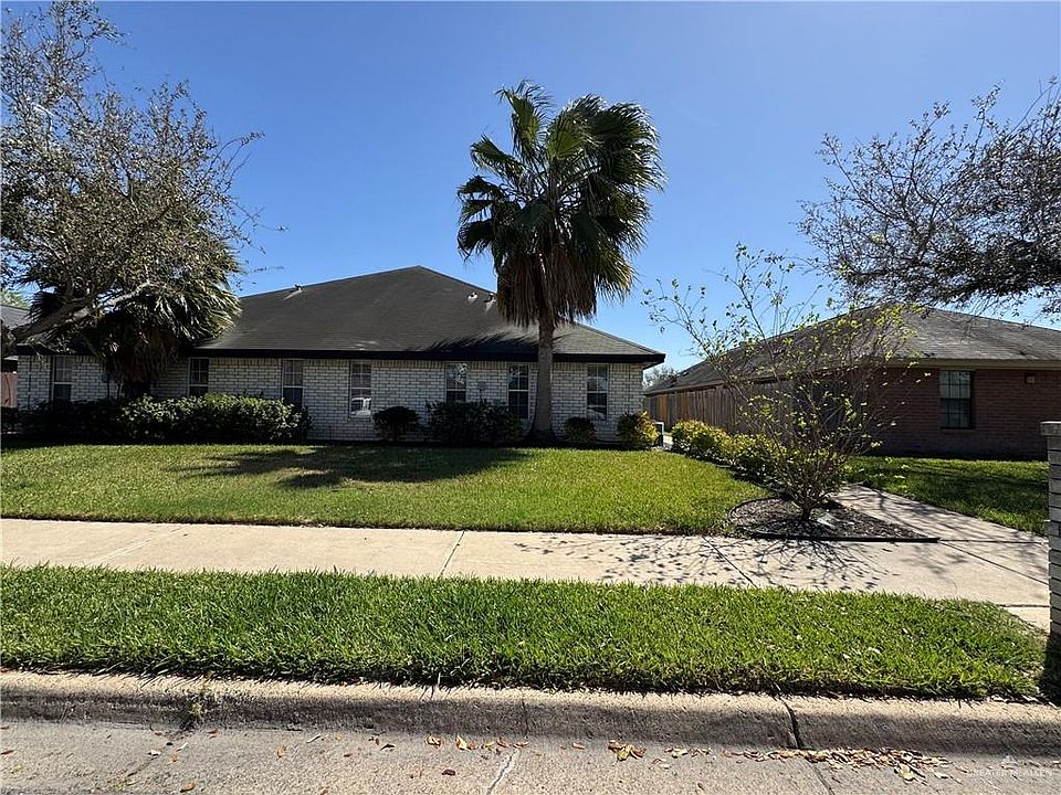 1st image of 918 Stonehaven Blvd #2