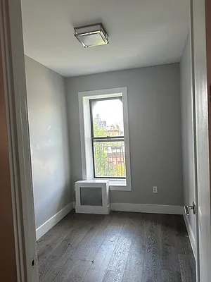 Rented by Premier One Realty LLC | media 4