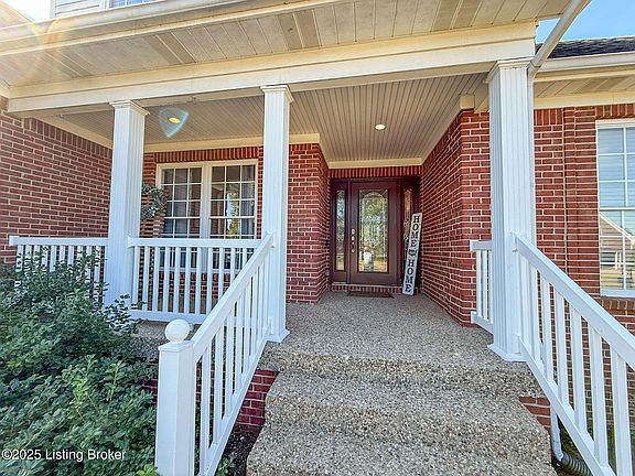 4th image of 805 Abingdon Ln
